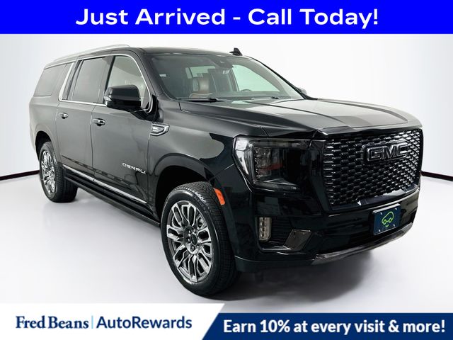 2023 GMC Yukon Denali Ultimate AWD's photo