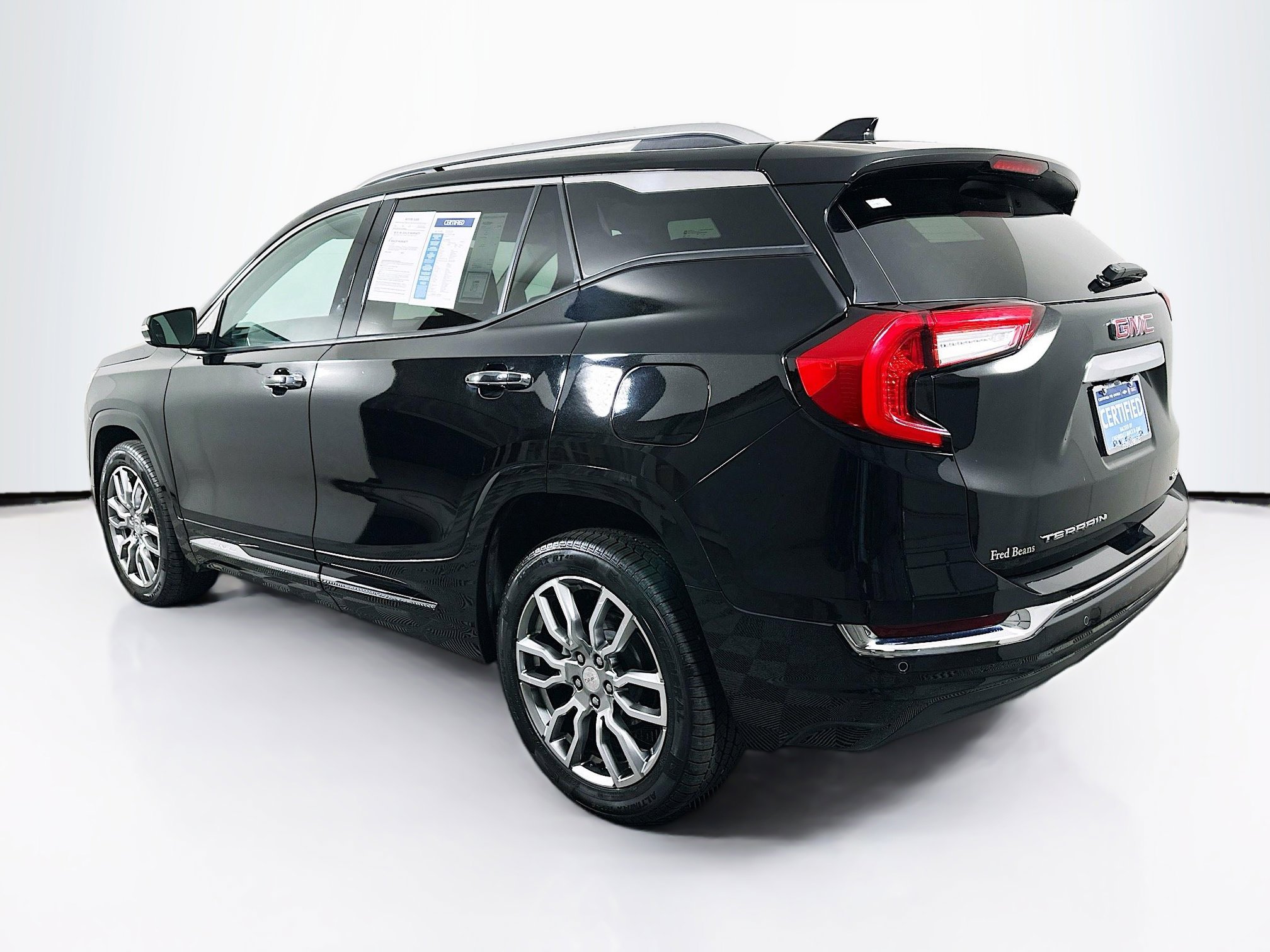 2022 Gmc Terrain Denali photo 3