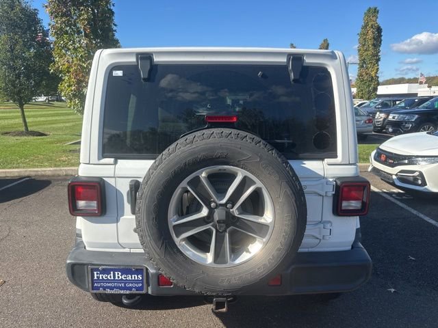 2018 Jeep Wrangler Unlimited Sahara photo 3