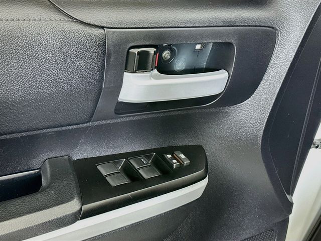 2019 Toyota Tundra SR5 - Photo 24