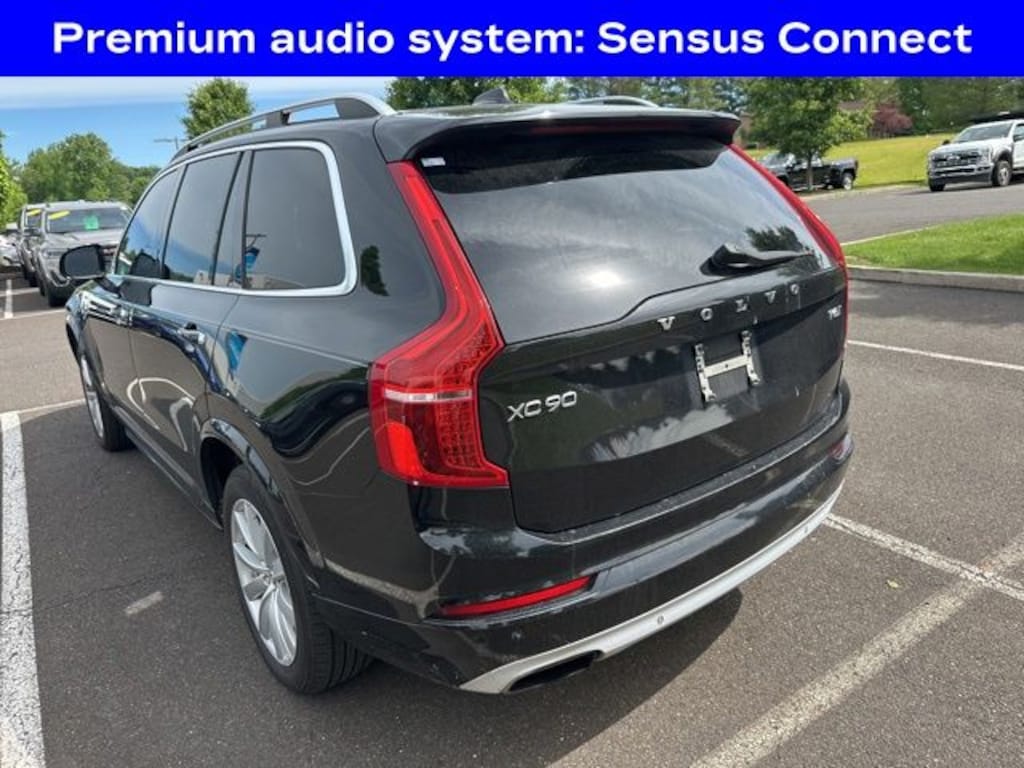 Used 2016 Volvo XC90 T6 Momentum SUV