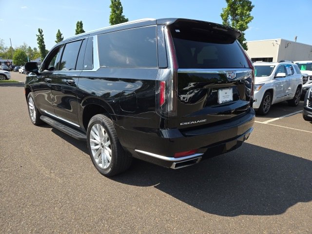 2024 Cadillac Escalade ESV Luxury photo 4