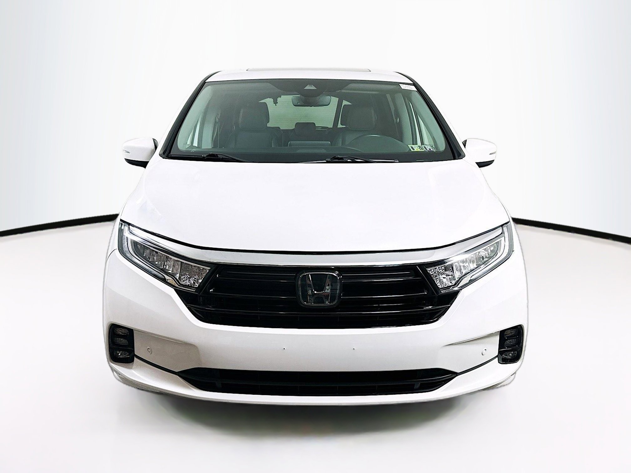 2022 Honda Odyssey Touring photo 2
