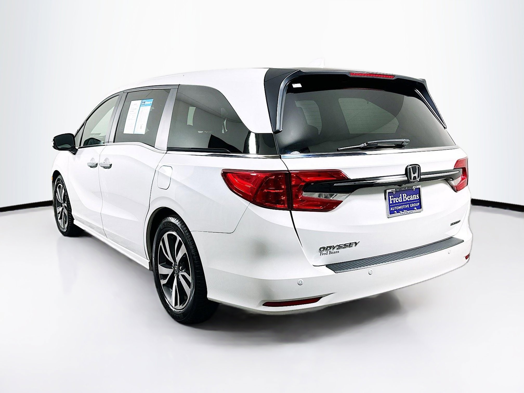 2022 Honda Odyssey Touring photo 4