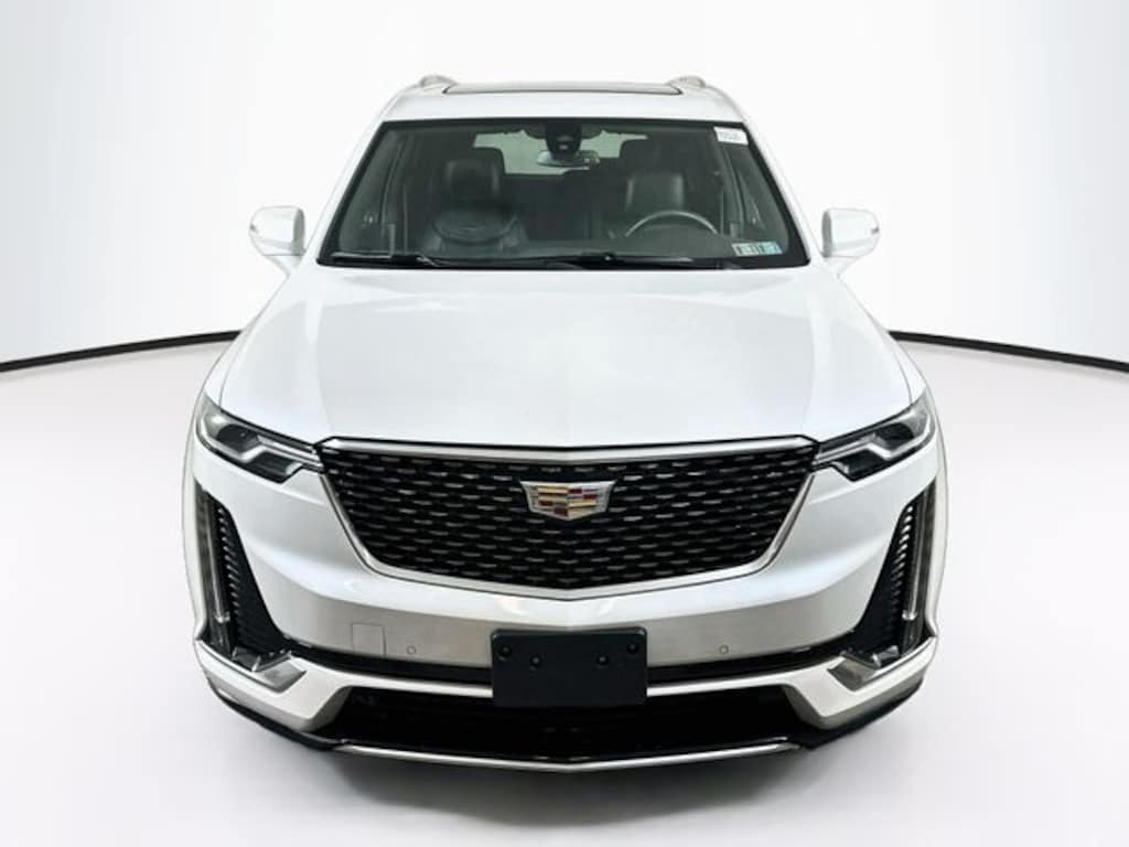 New 2025 CADILLAC XT6 Luxury SUV