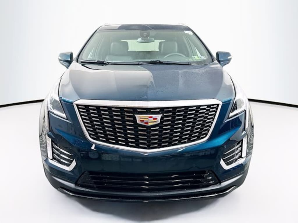 New 2026 CADILLAC XT5 Luxury SUV
