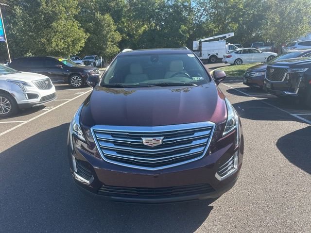 2017 Cadillac XT5 Luxury photo 2