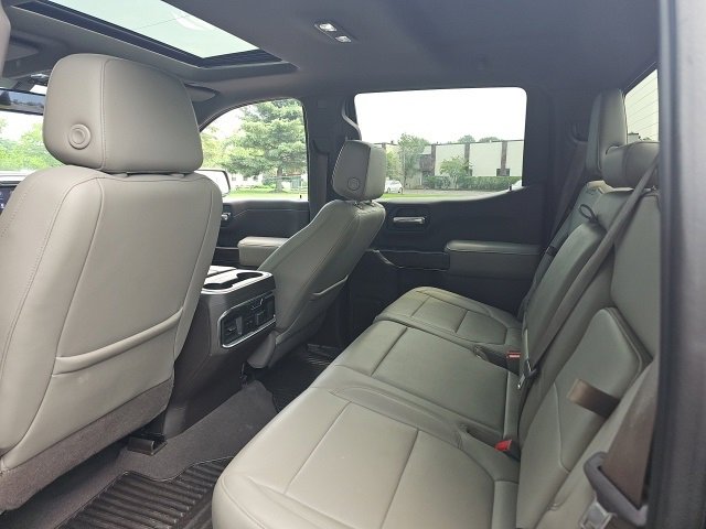 2019 Gmc Sierra 1500 SLT photo 2