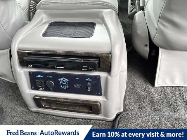 2025 GMC Savana Cargo Work Van - Photo 16