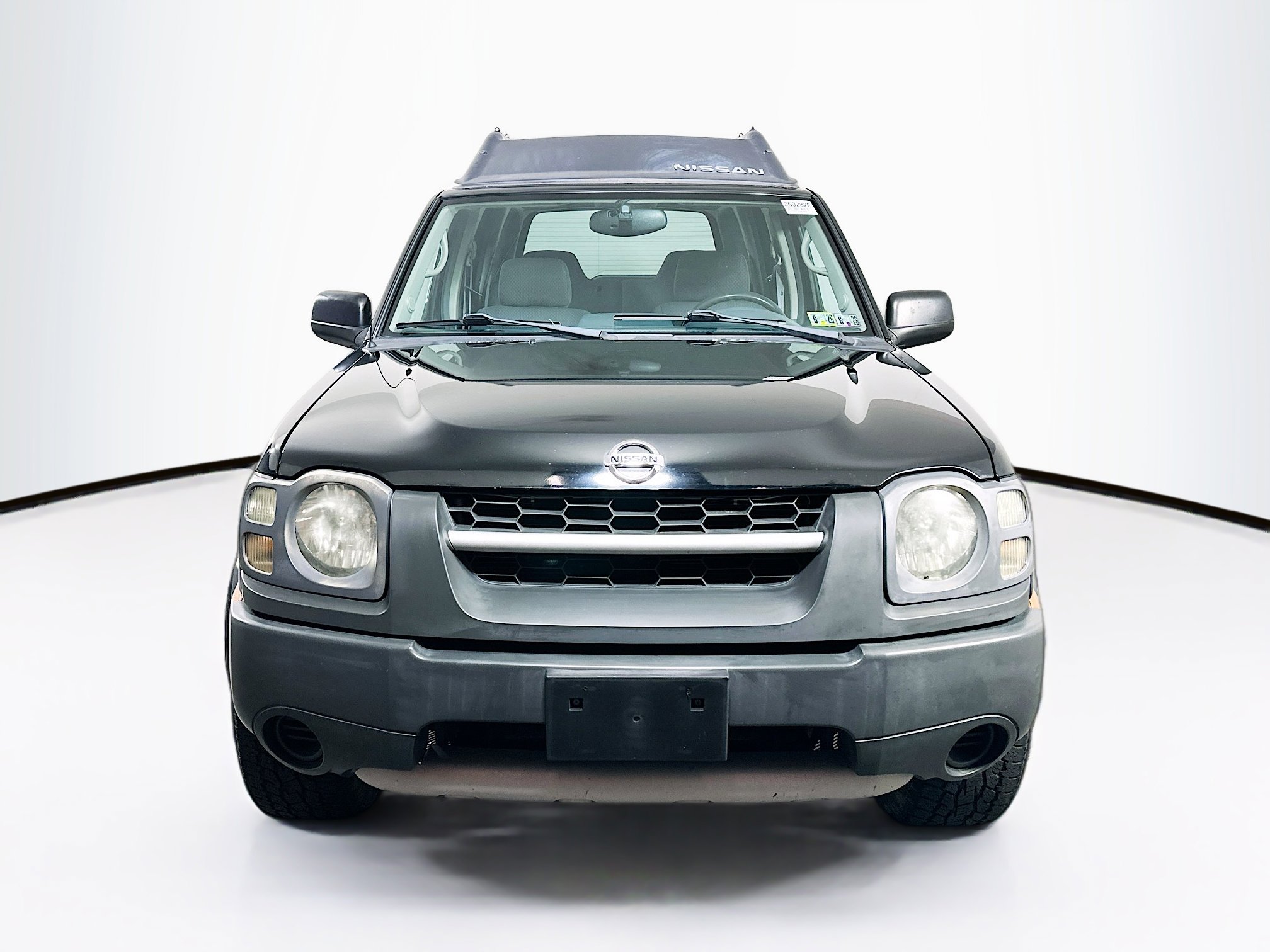 2003 Nissan Xterra XE photo 2