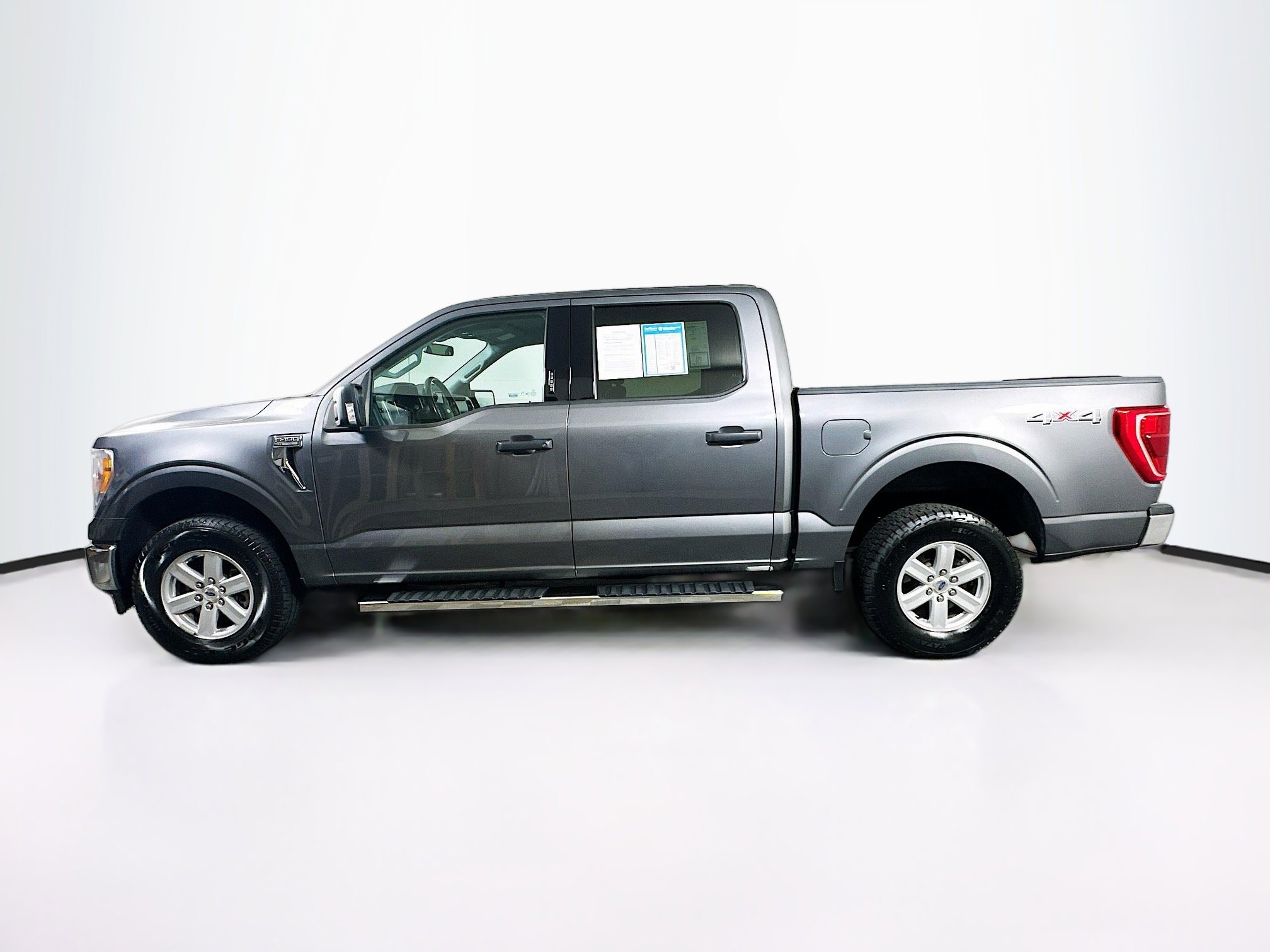 2021 Ford F-150 XLT photo 4