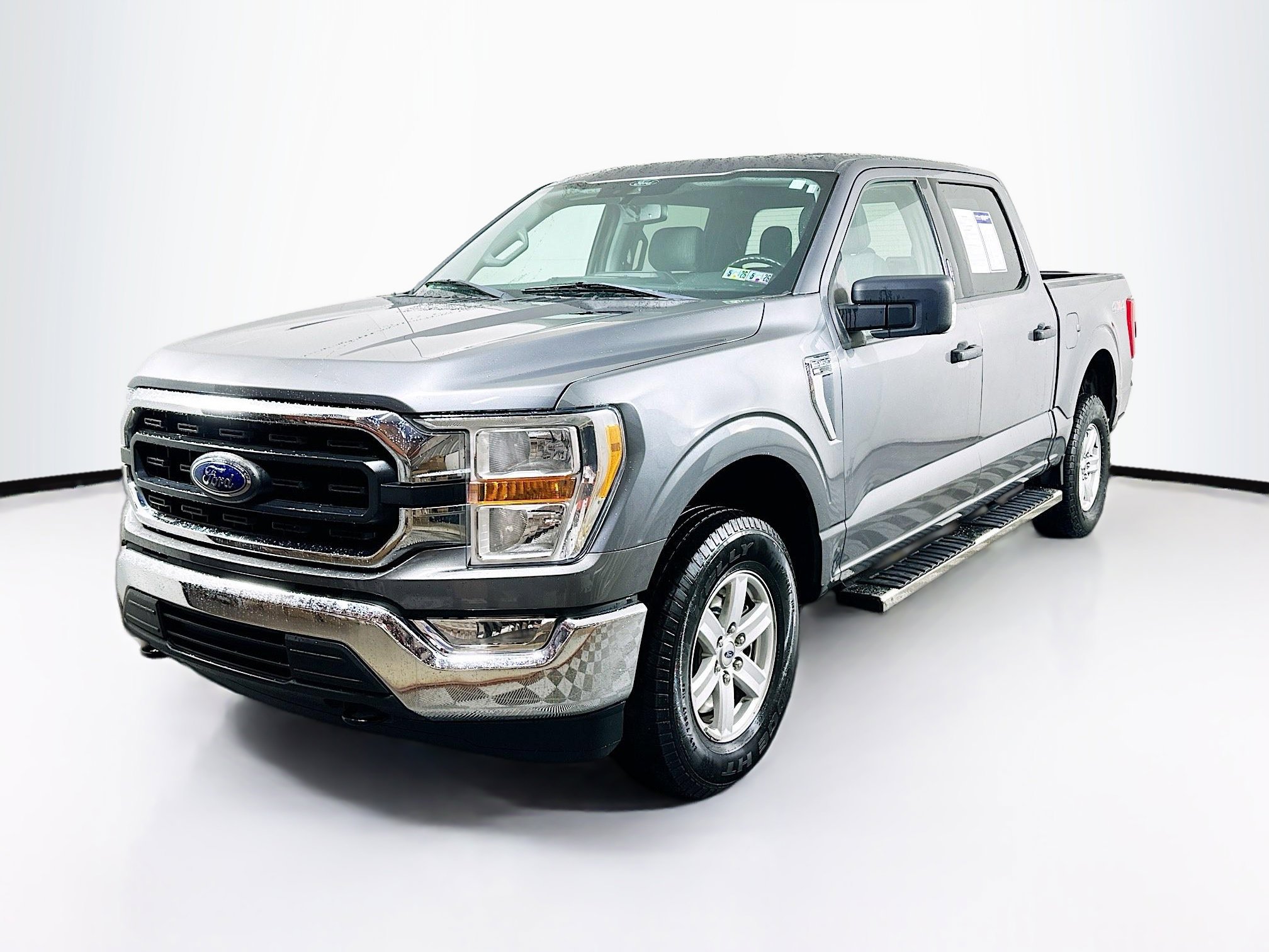 2021 Ford F-150 XLT photo 2