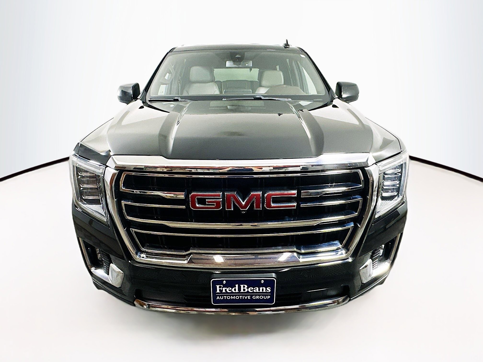 2022 Gmc Yukon SLT photo 2