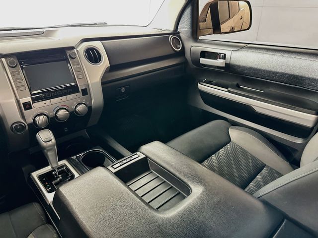 2019 Toyota Tundra SR5 - Photo 28
