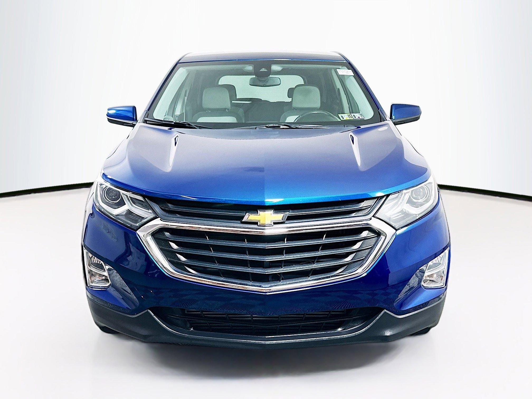 2020 Chevrolet Equinox LT photo 2