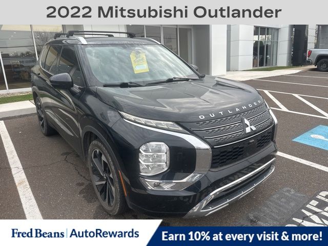 2022 Mitsubishi Outlander SEL's photo