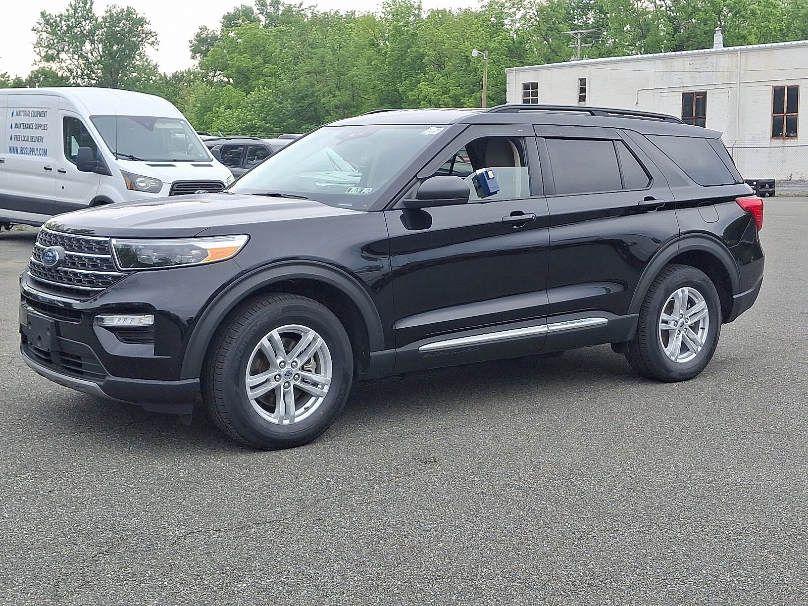 2022 Ford Explorer XLT photo 3