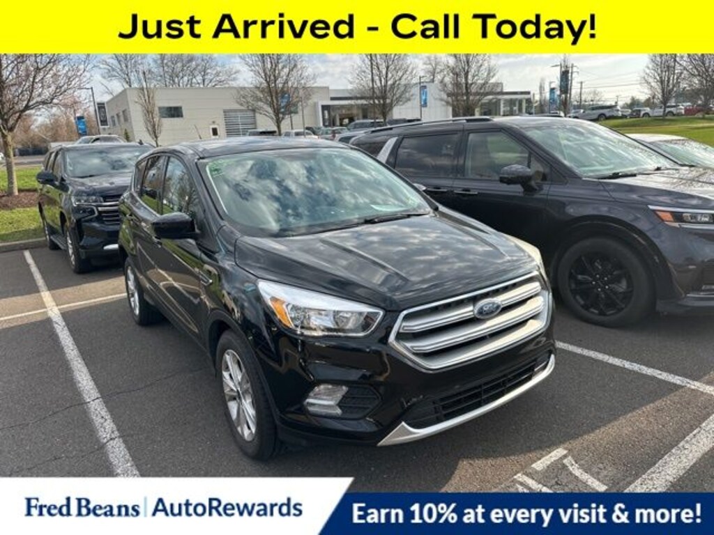 Used 2017 Ford Escape SE SUV