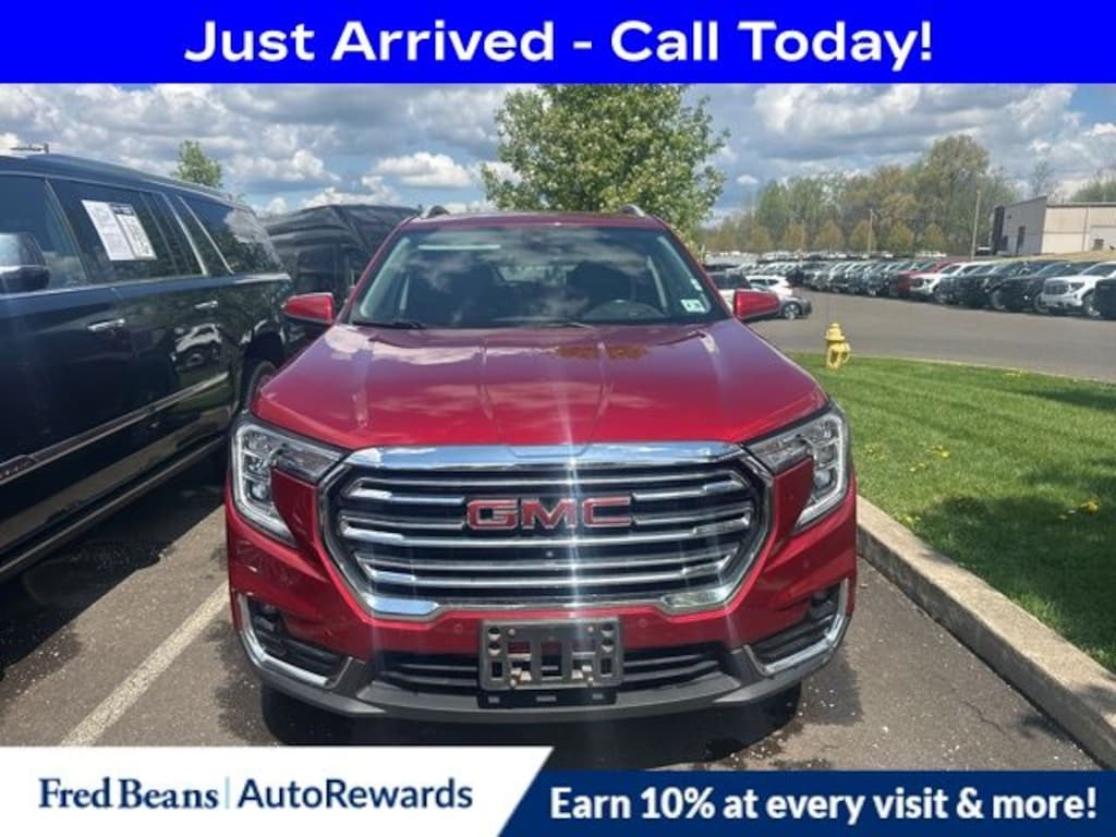 Used 2023 GMC Terrain SLT SUV