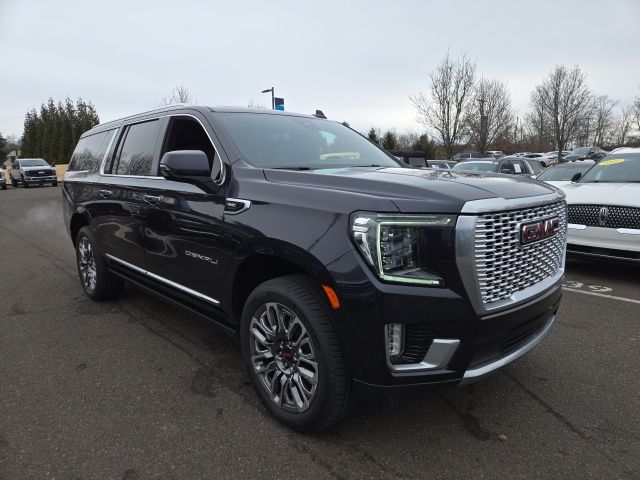 2023 GMC Yukon XL Denali's photo