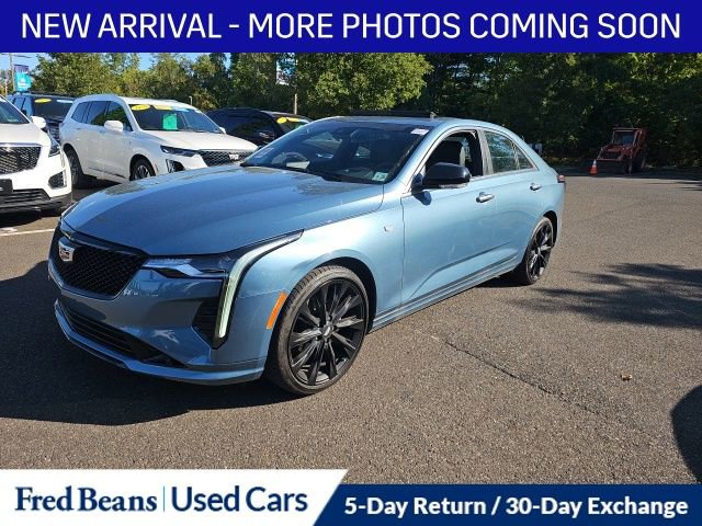 2023 Cadillac CT4 Luxury photo 2