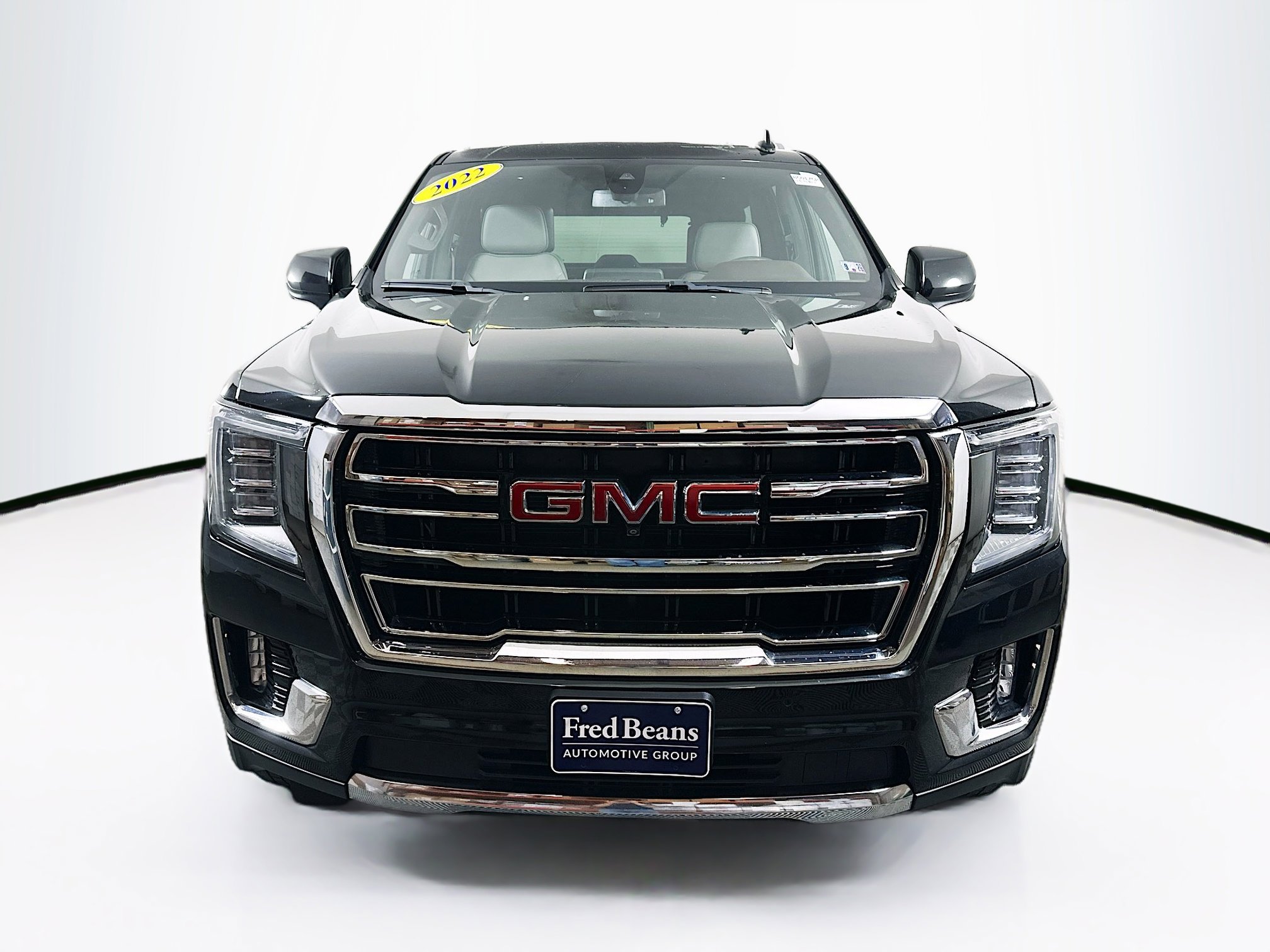 2022 Gmc Yukon SLT photo 2
