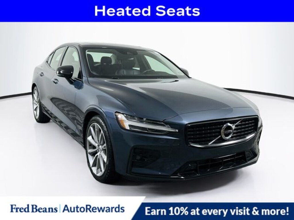 Used 2021 Volvo S60 T5 Momentum Sedan