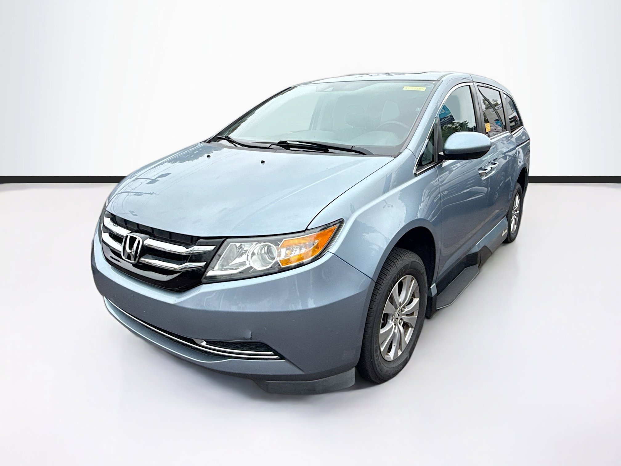 2014 Honda Odyssey EX-L photo 3
