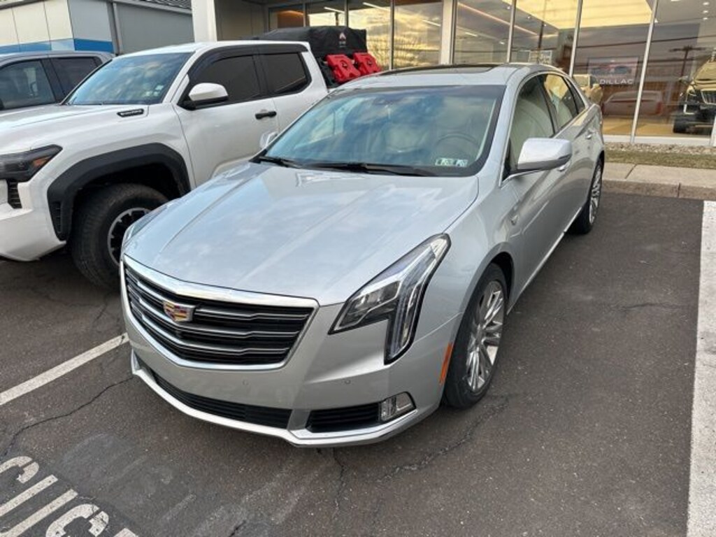Used 2018 CADILLAC XTS Luxury Sedan
