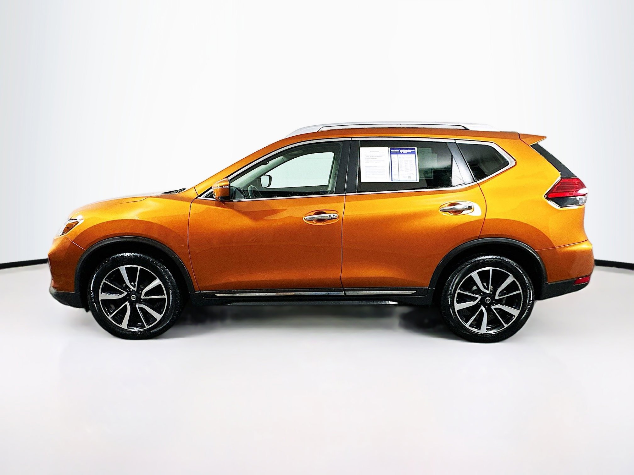 2017 Nissan Rogue SL photo 4