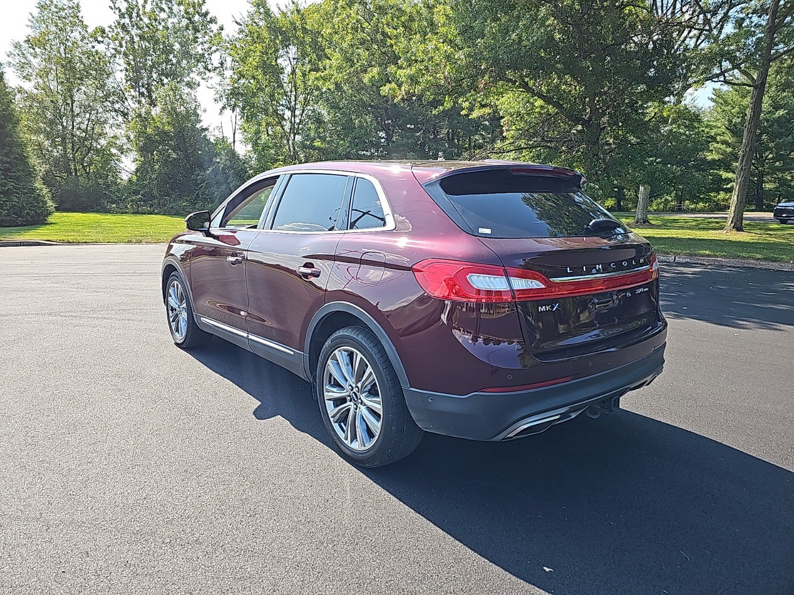 Used 2017 Lincoln MKX Reserve with VIN 2LMPJ8LP0HBL43257 for sale in Doylestown, PA