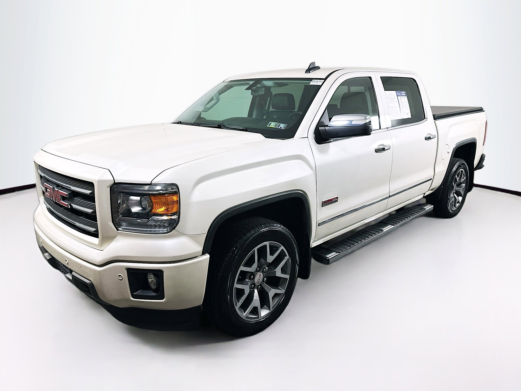 2015 Gmc Sierra 1500 SLT photo 2