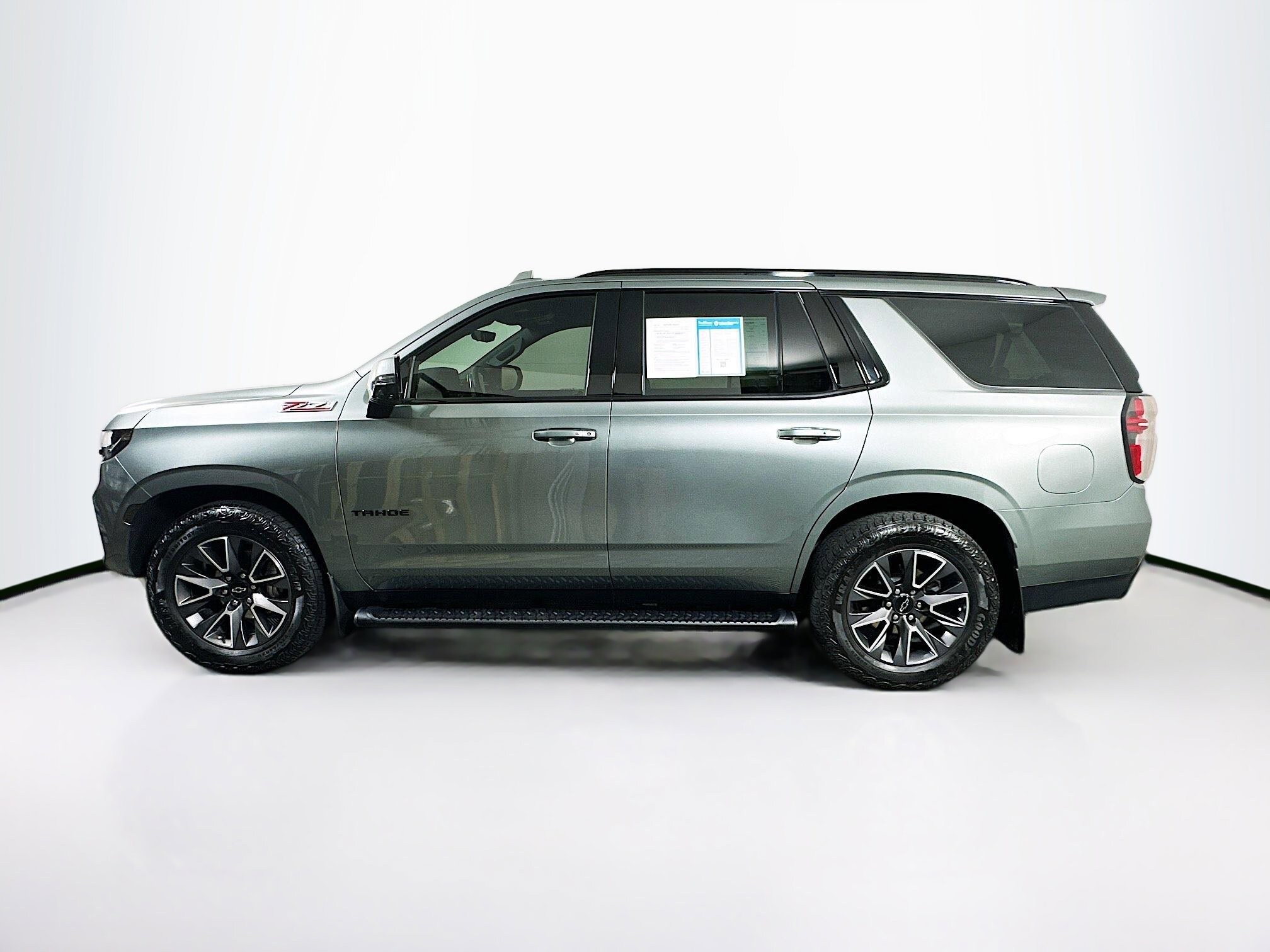 2023 Chevrolet Tahoe Z71 photo 3