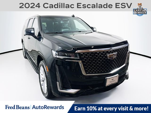 2024 Cadillac Escalade ESV Luxury's photo