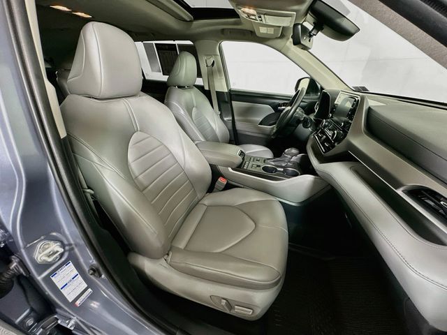 2022 Toyota Highlander XLE - Photo 34