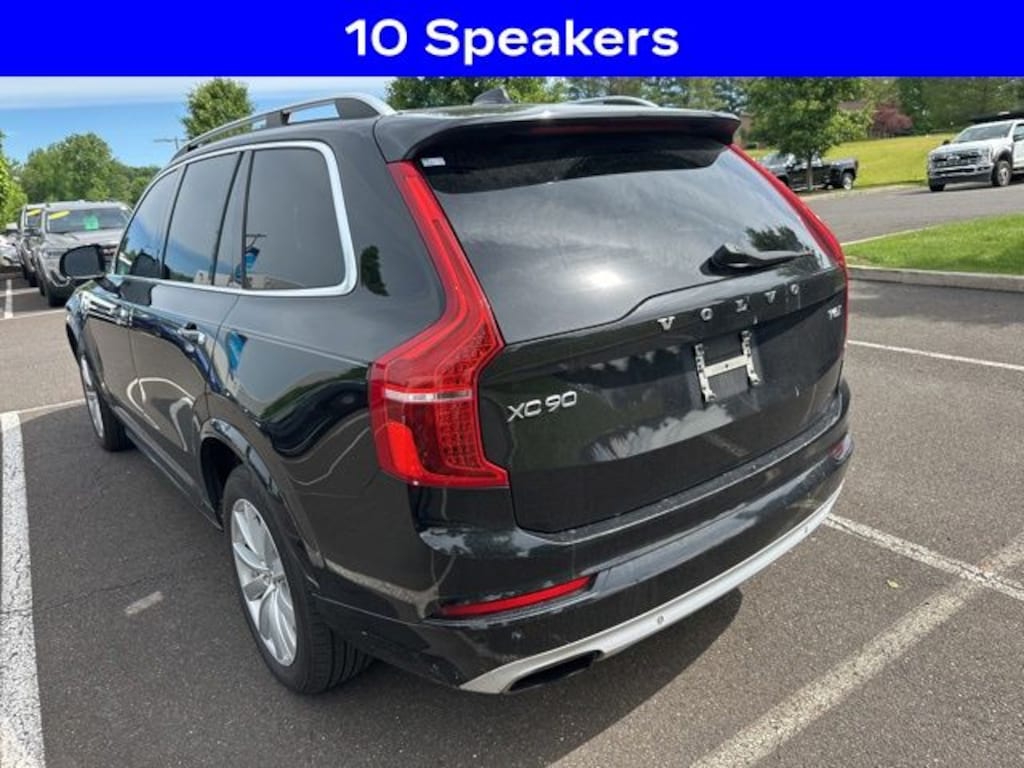 Used 2016 Volvo XC90 T6 Momentum SUV