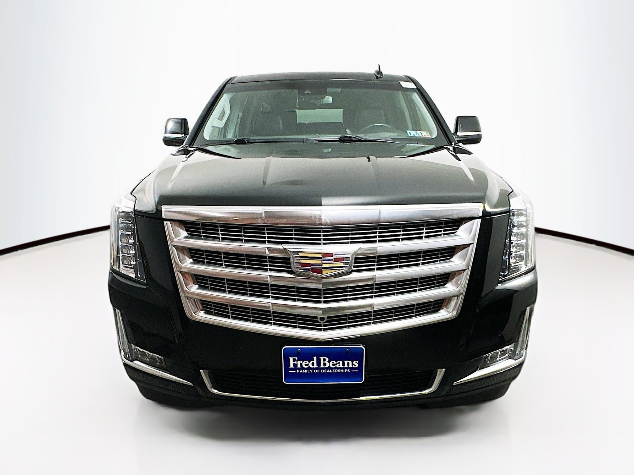 Used 2019 Cadillac Escalade ESV Luxury with VIN 1GYS4HKJ5KR359256 for sale in Doylestown, PA