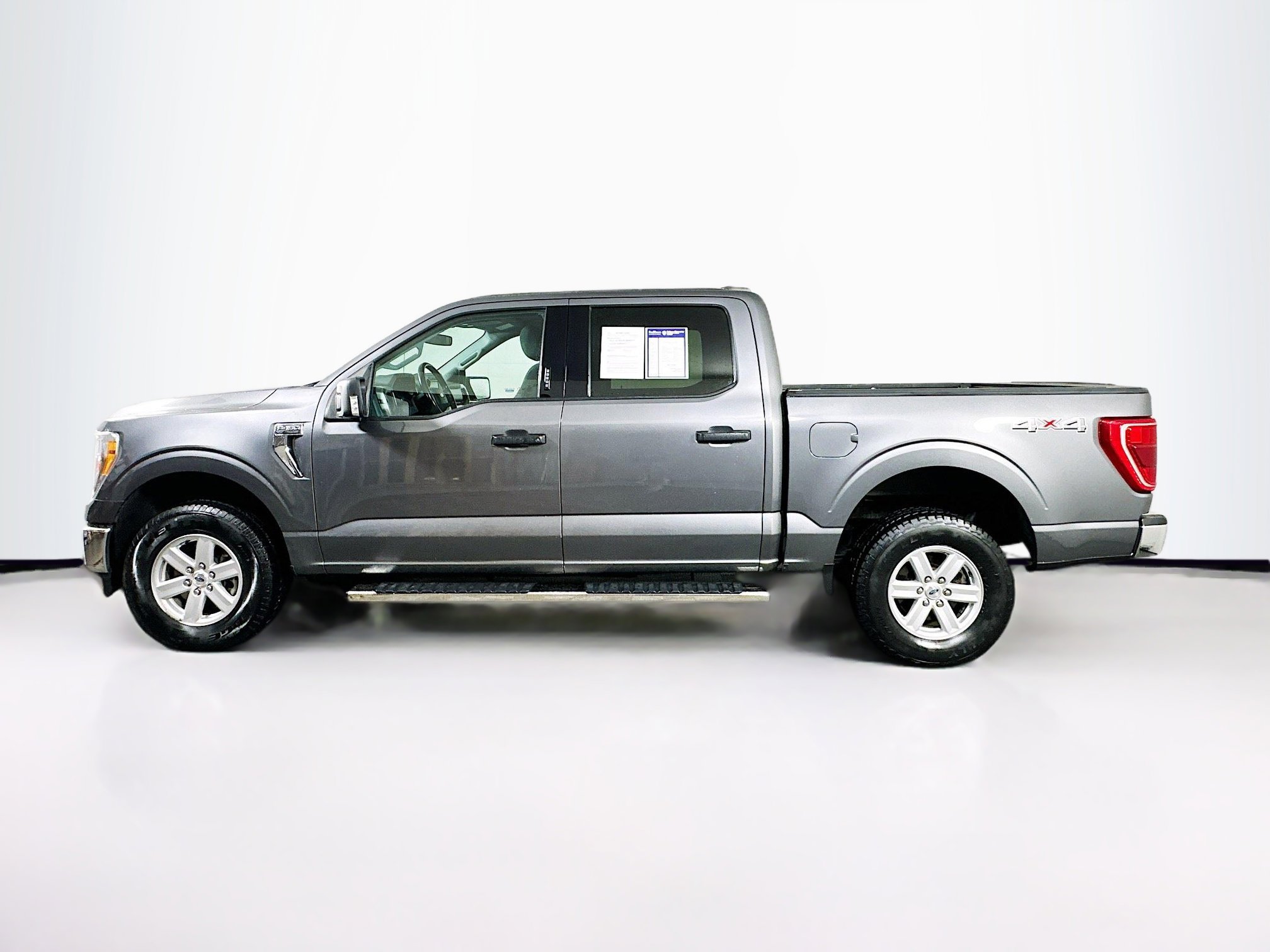 2021 Ford F-150 XLT photo 3