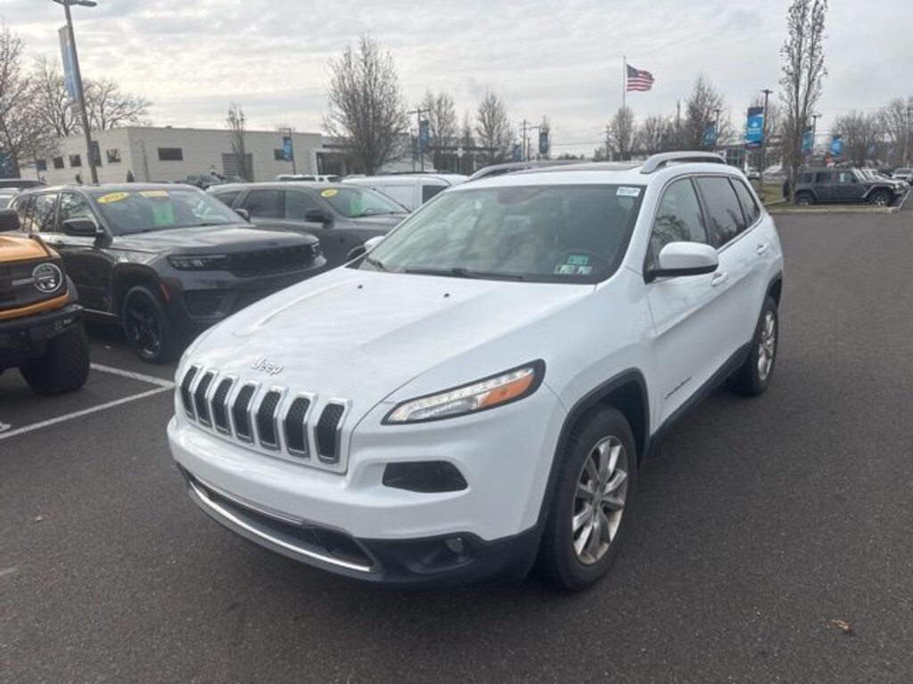Used 2017 Jeep Cherokee Limited SUV