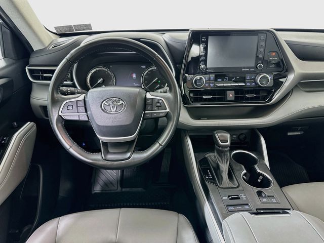 2022 Toyota Highlander XLE - Photo 27