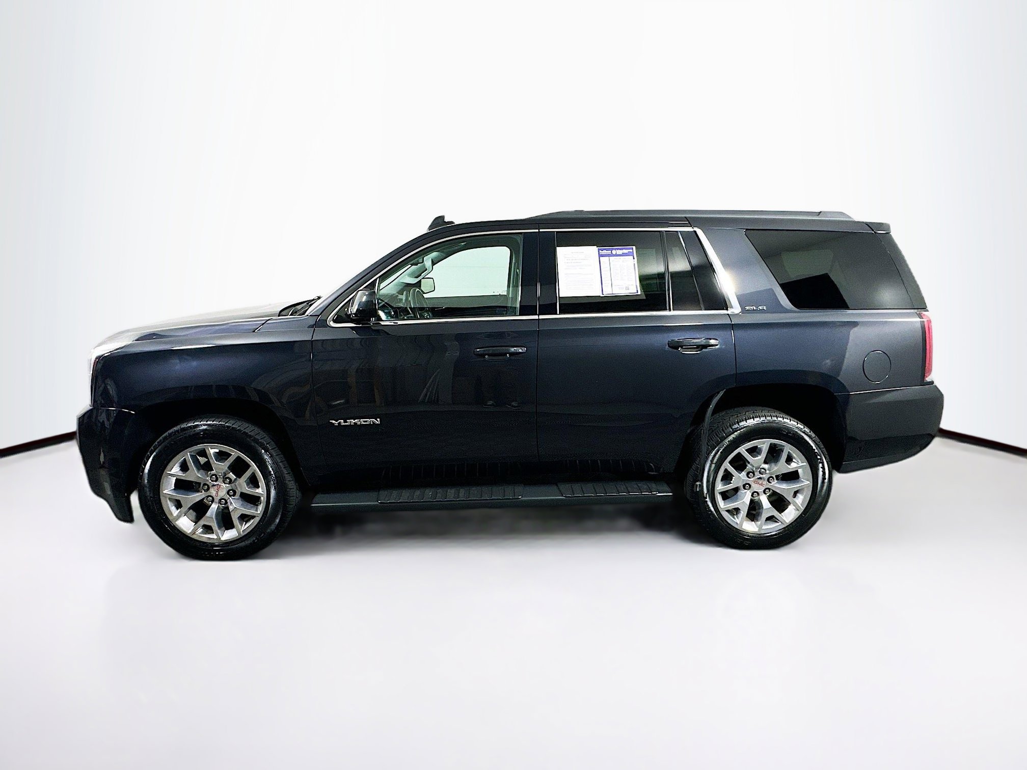 2020 Gmc Yukon SLE photo 4