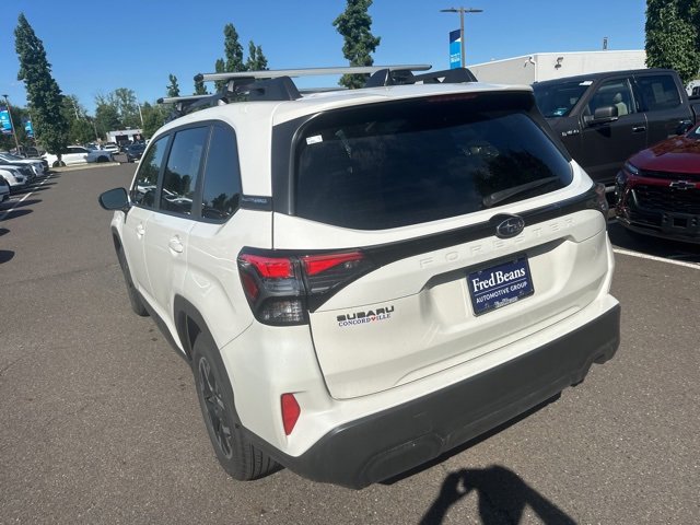 2025 Subaru Forester Premium Base photo 2