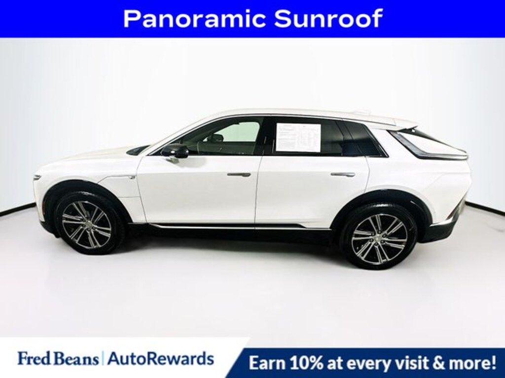 Used 2024 CADILLAC LYRIQ Luxury SUV