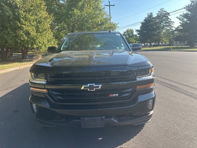 2018 Chevrolet Silverado 1500 LT photo 2
