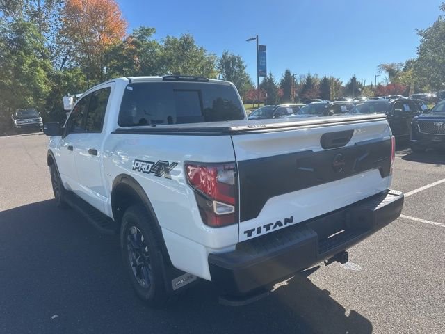2022 Nissan Titan PRO-4X photo 2