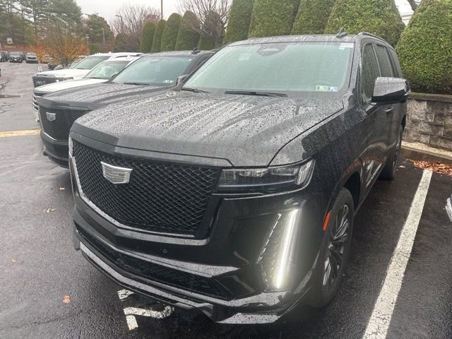 2023 Cadillac Escalade V-Series photo 2