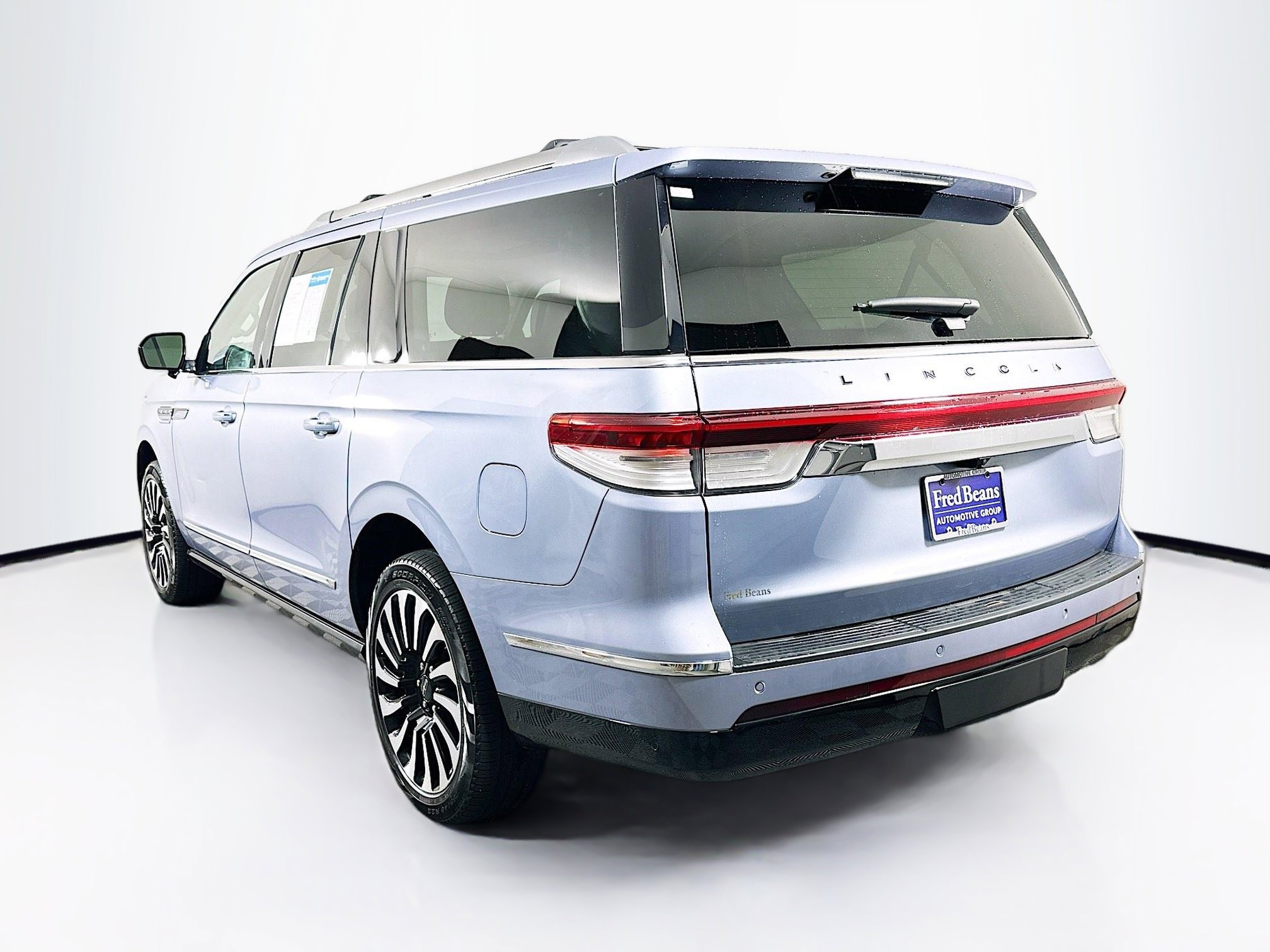 2024 Lincoln Navigator Black Label photo 3