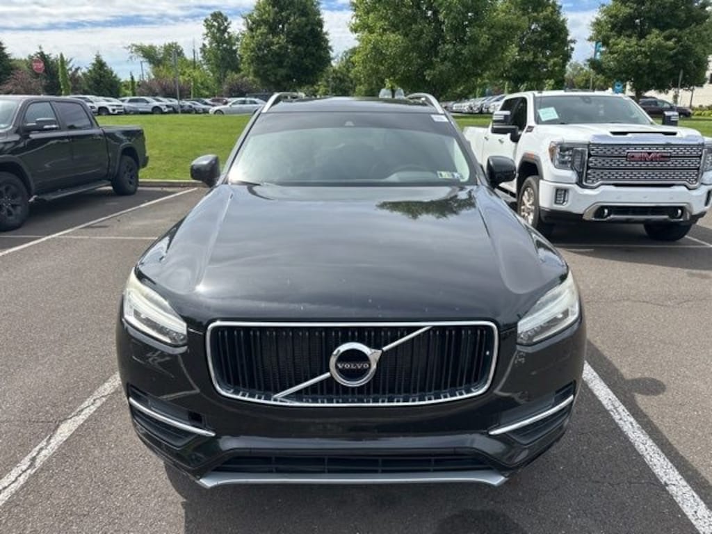 Used 2016 Volvo XC90 T6 Momentum SUV