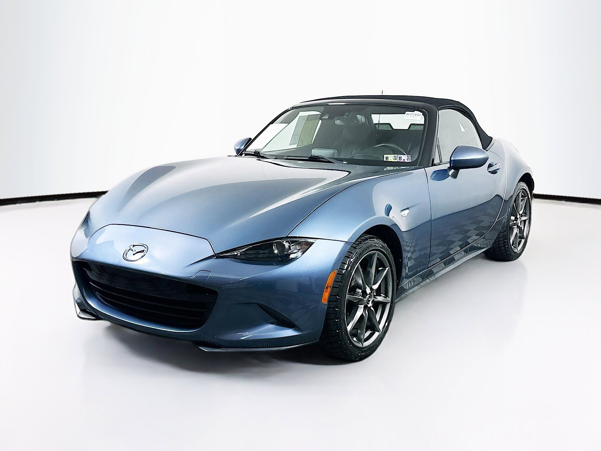 2016 Mazda MX-5 Miata Miata Grand Touring photo 3