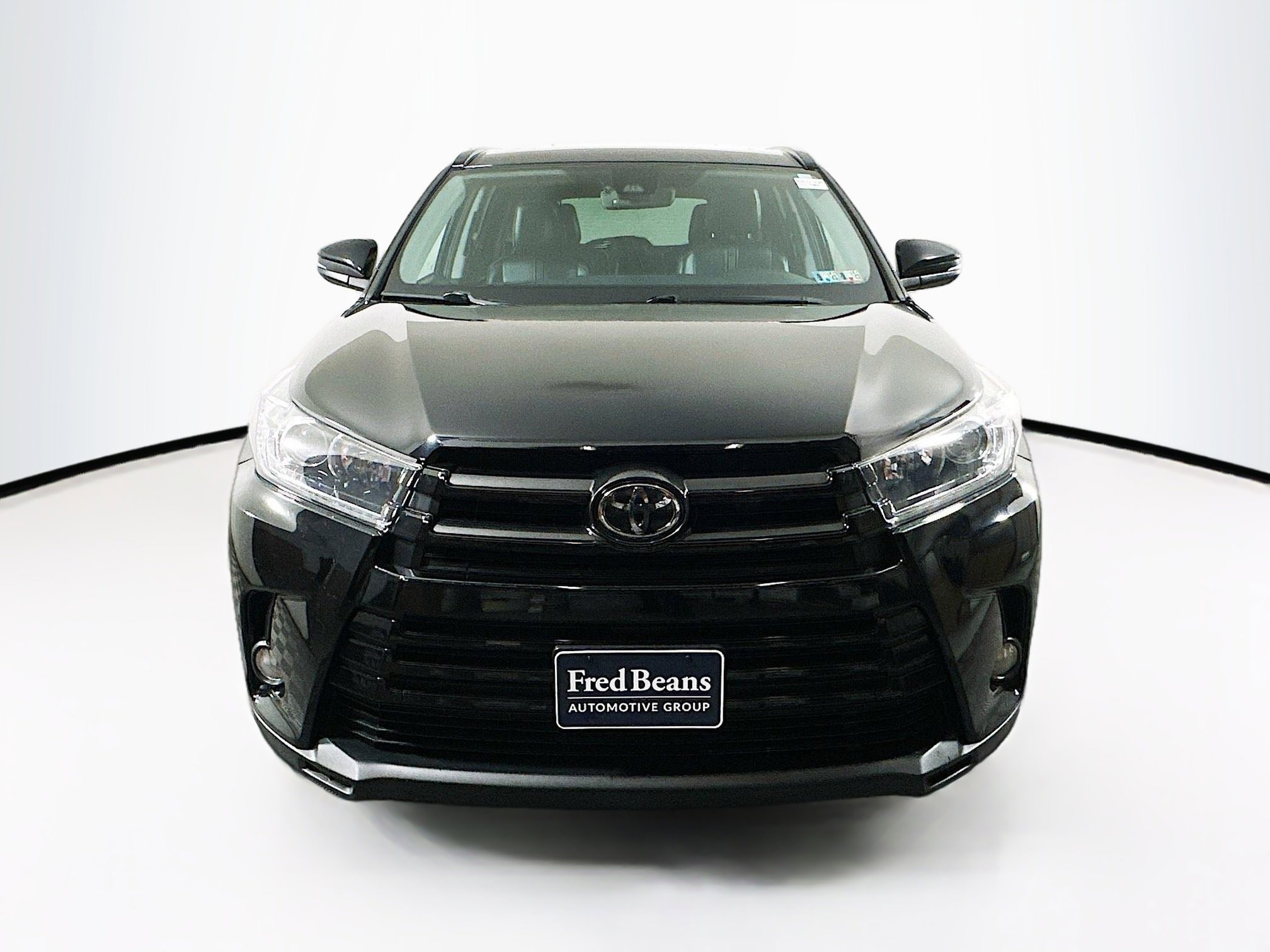 Used 2018 Toyota Highlander SE with VIN 5TDJZRFH5JS489098 for sale in Doylestown, PA